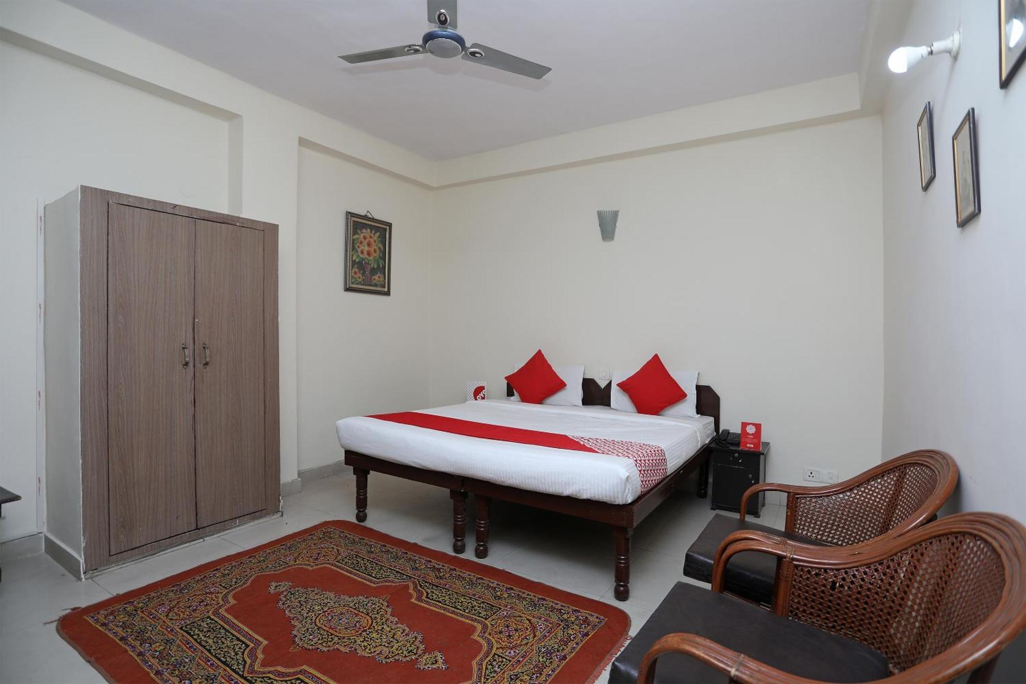 Hotel O Celebration Bnb Home Делхи Екстериор снимка