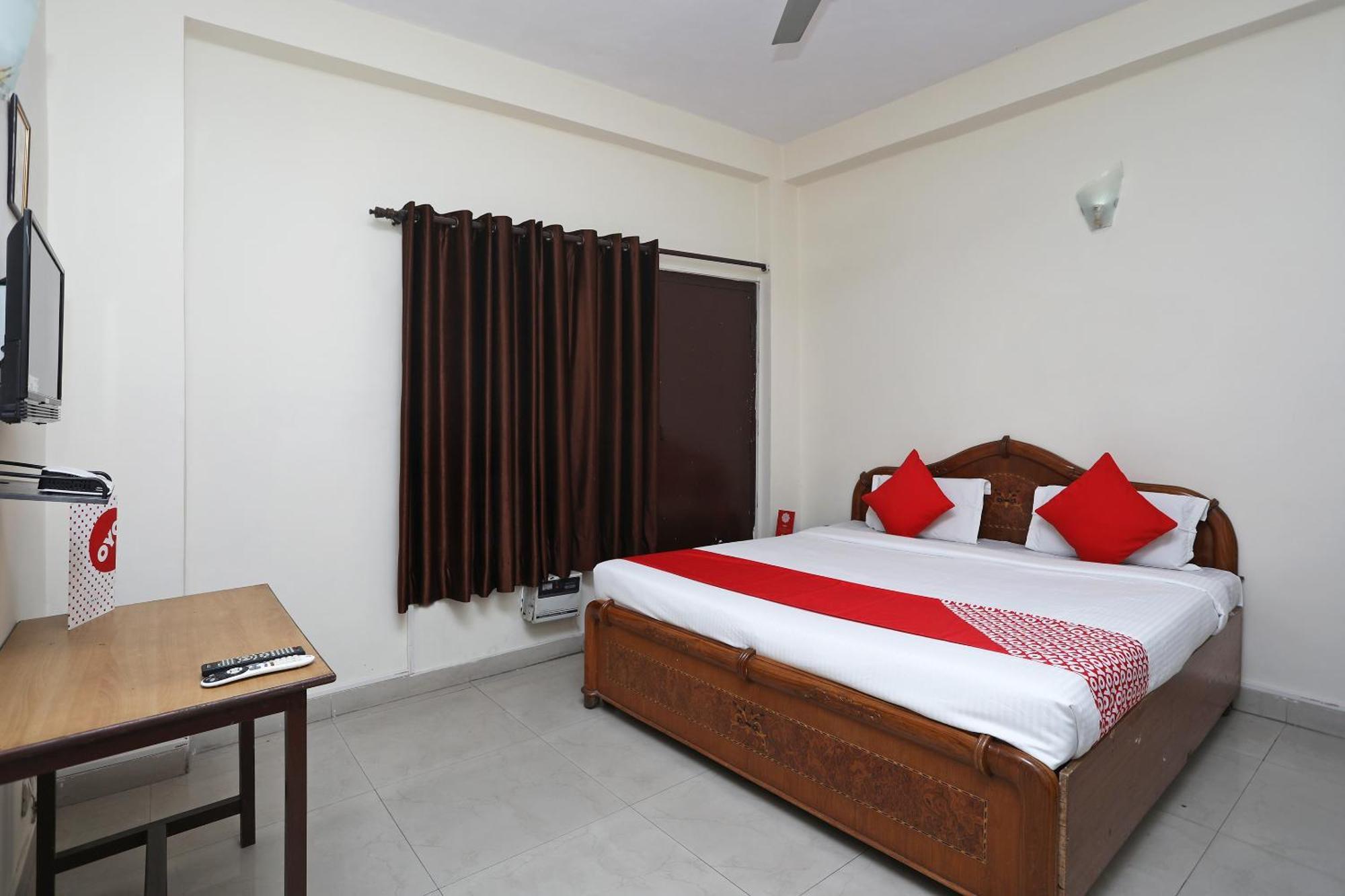 Hotel O Celebration Bnb Home Делхи Екстериор снимка
